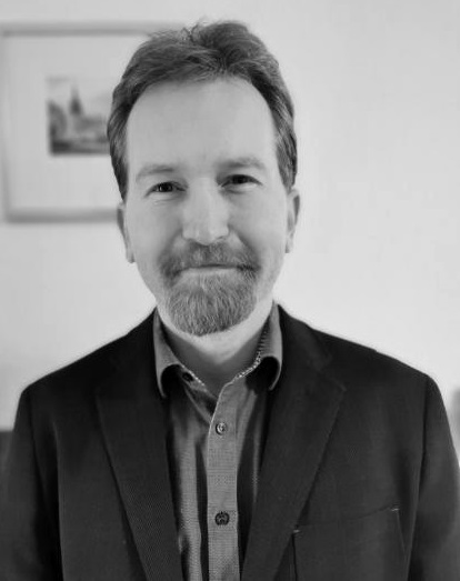 PD Dr. Bastian Mönkediek <br>(seit Juli 2024)